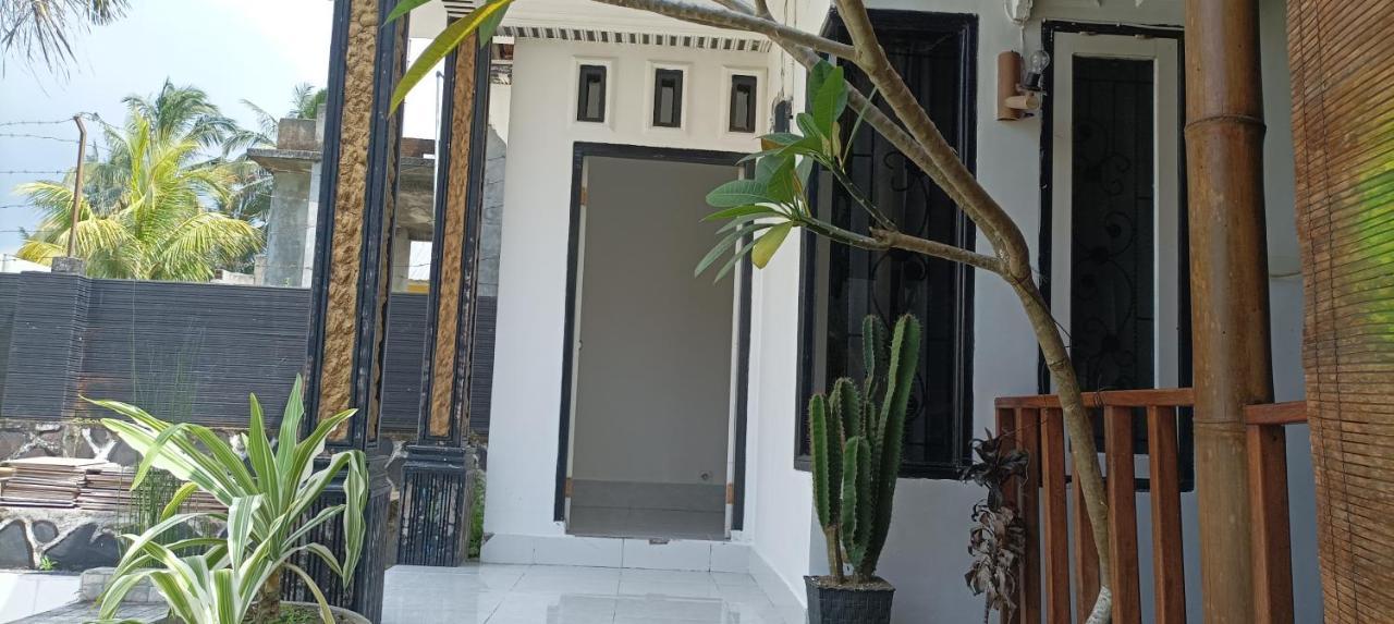 טטבאטו Mysha Guest House-Lombok מראה חיצוני תמונה