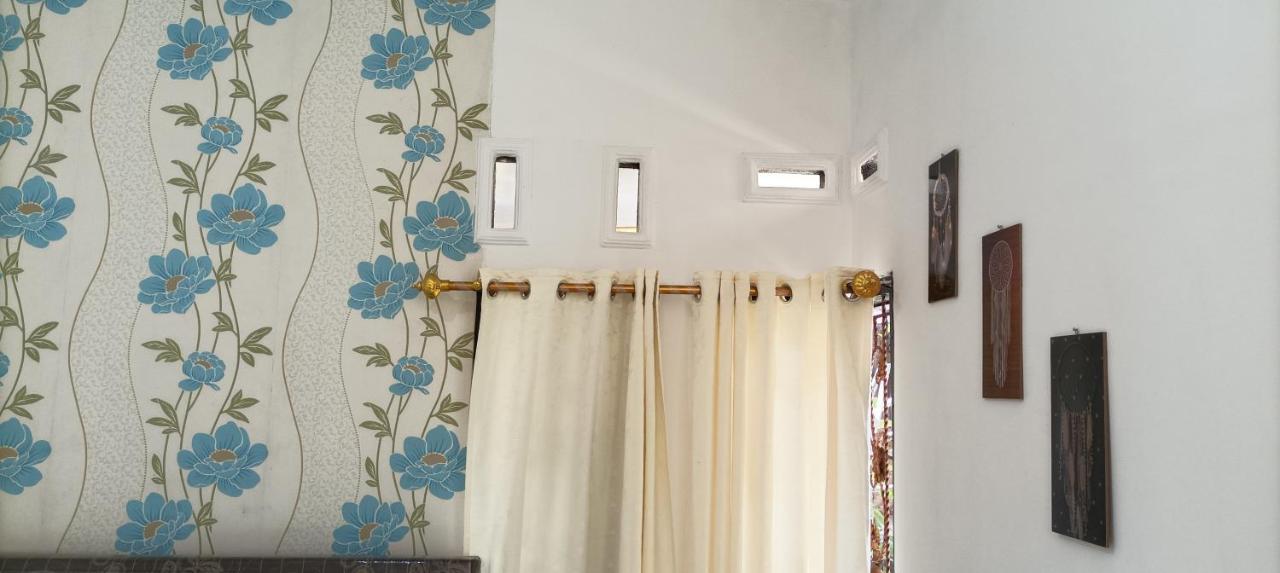 טטבאטו Mysha Guest House-Lombok מראה חיצוני תמונה